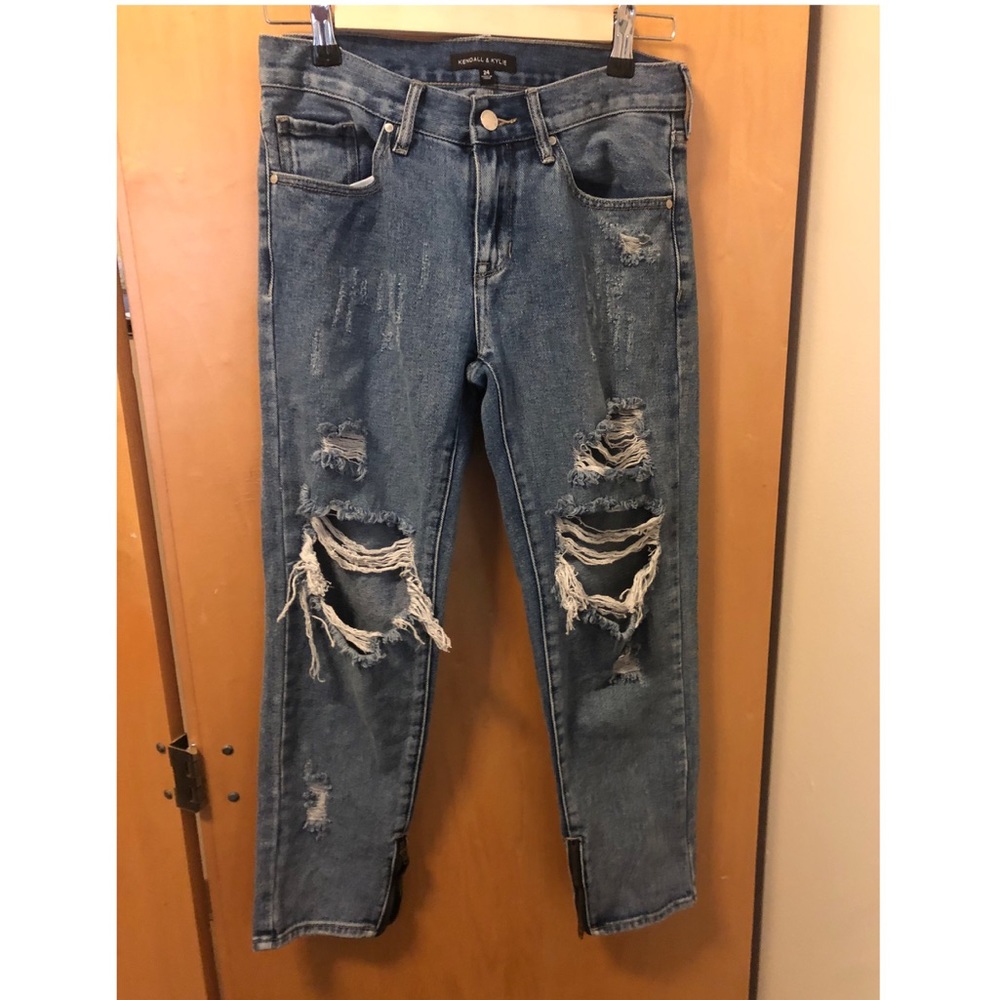 Kendall & Kylie ripped jeans size 24(00)